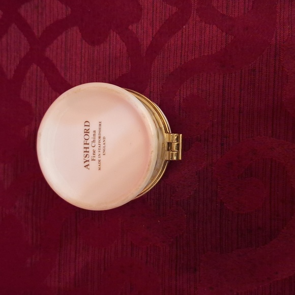 English Trinket Box - Picture 3 of 3